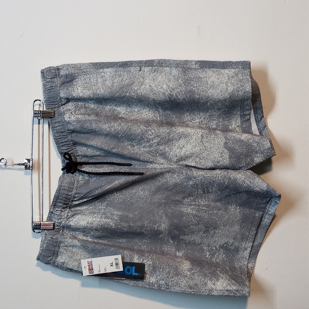 32 Cool Unlined Swim Trunks NEW Size XL